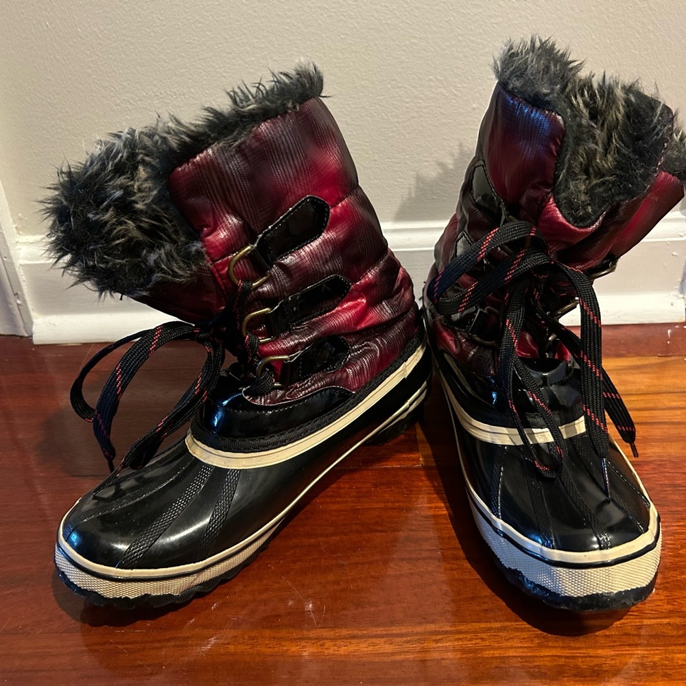 SPORTO Women Size 6 Plaid Winnie Faux Fur Duck Boots